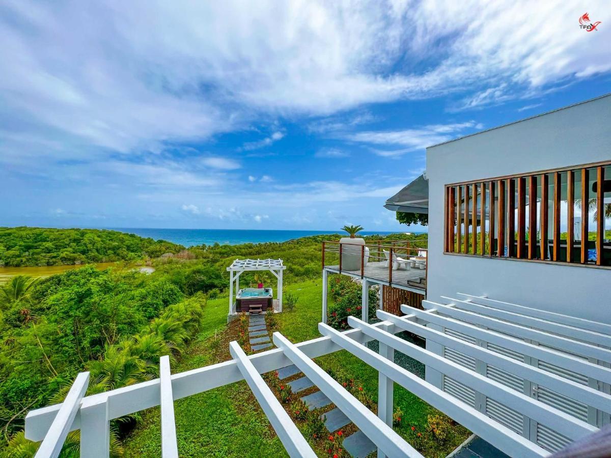 The View - Magnifique Villa Face A La Mer Sainte-Anne  Bagian luar foto